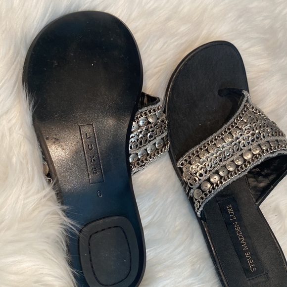 Steve Madden luxe size 6 silver slip on sandals - Picture 5 of 5